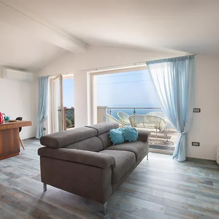 Claudia With Private Pool * Torri Del Benaco