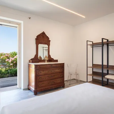 Claudia With Private Pool Villa *