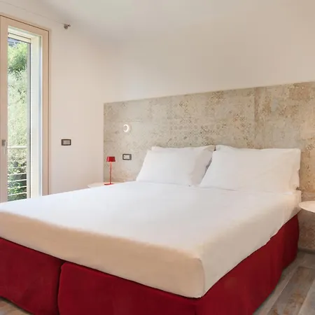 Claudia With Private Pool Torri Del Benaco