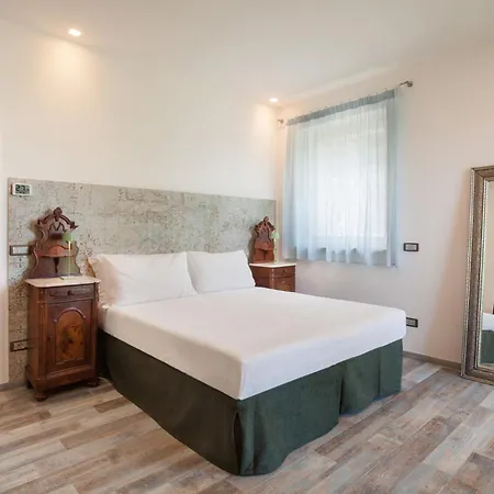 Claudia With Private Pool * Torri Del Benaco