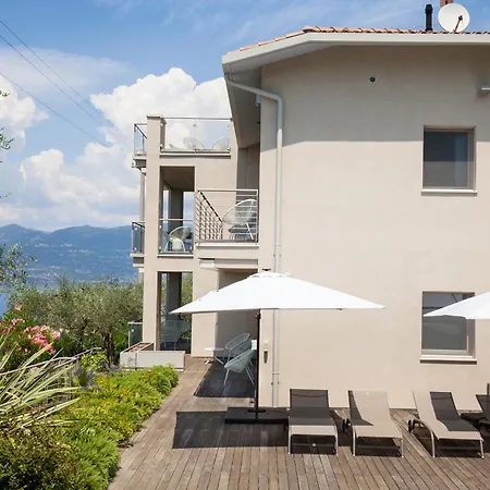 Claudia With Private Pool Villa Torri Del Benaco