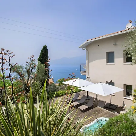 Claudia With Private Pool * Torri Del Benaco