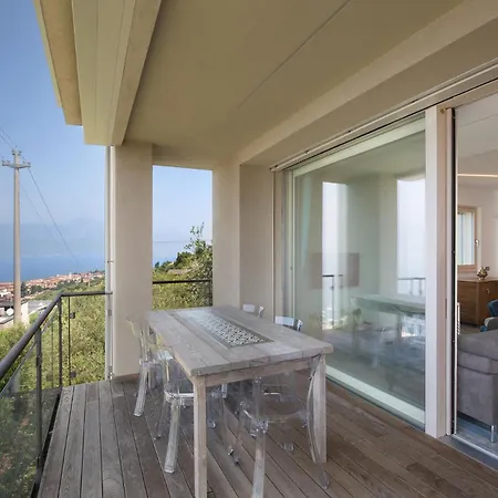 Claudia With Private Pool Torri Del Benaco