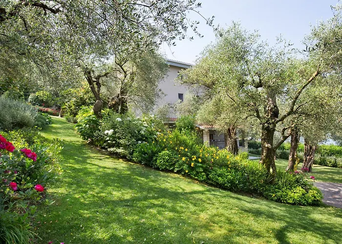 Claudia With Private Pool *