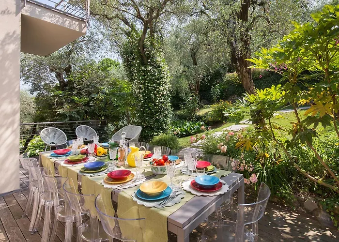 Claudia With Private Pool Torri del Benaco