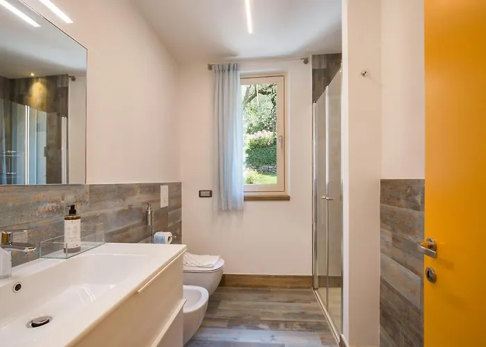 Claudia With Private Pool * Torri Del Benaco