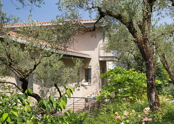 Claudia With Private Pool Villa *