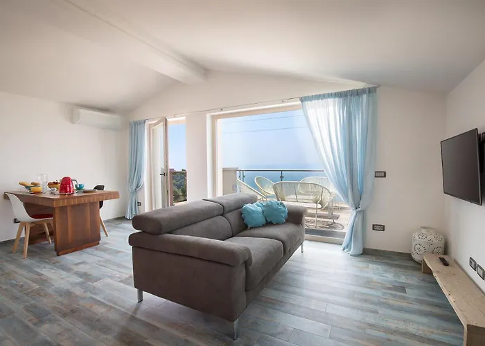 Claudia With Private Pool * Torri Del Benaco