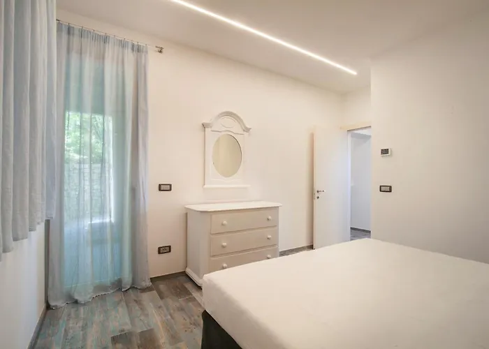 Villa Claudia With Private Pool Torri Del Benaco