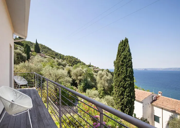 Claudia With Private Pool *