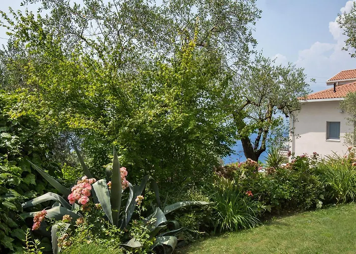 Villa Claudia With Private Pool