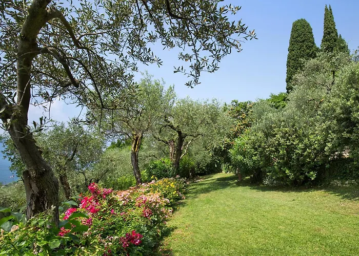 Villa Claudia With Private Pool *