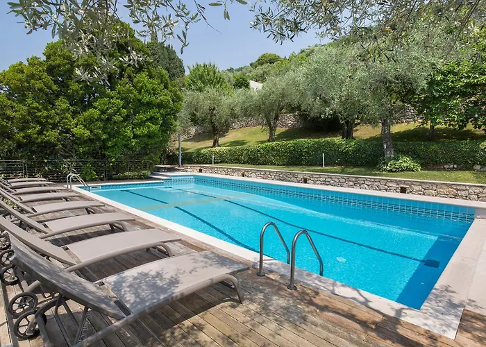 Villa Claudia With Private Pool Torri Del Benaco