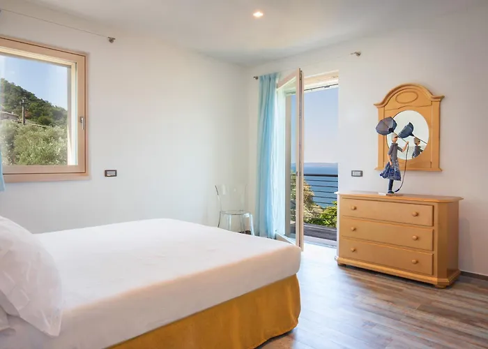 Claudia With Private Pool * Torri Del Benaco