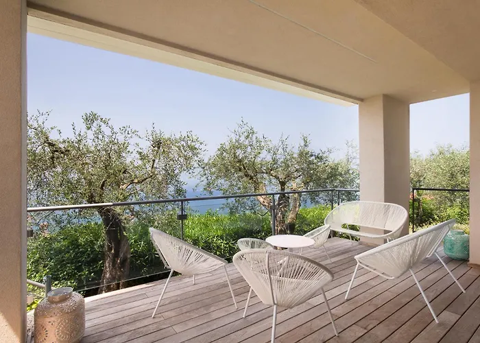 Villa Claudia With Private Pool Torri Del Benaco