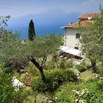 Claudia With Private Pool Villa *