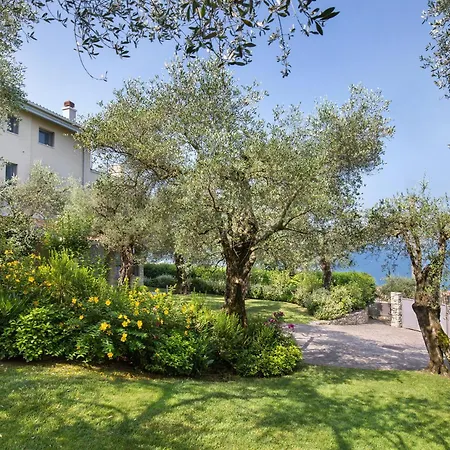 Claudia With Private Pool Vila