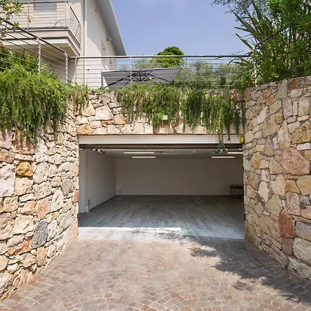 Claudia With Private Pool Villa *